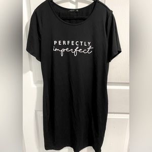 SHEIN EZwear Plus Slogan Graphic Bodycon Dress. Color Black. Size 1XL.